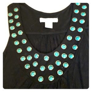 White House Black Market tank w/green beads. Small